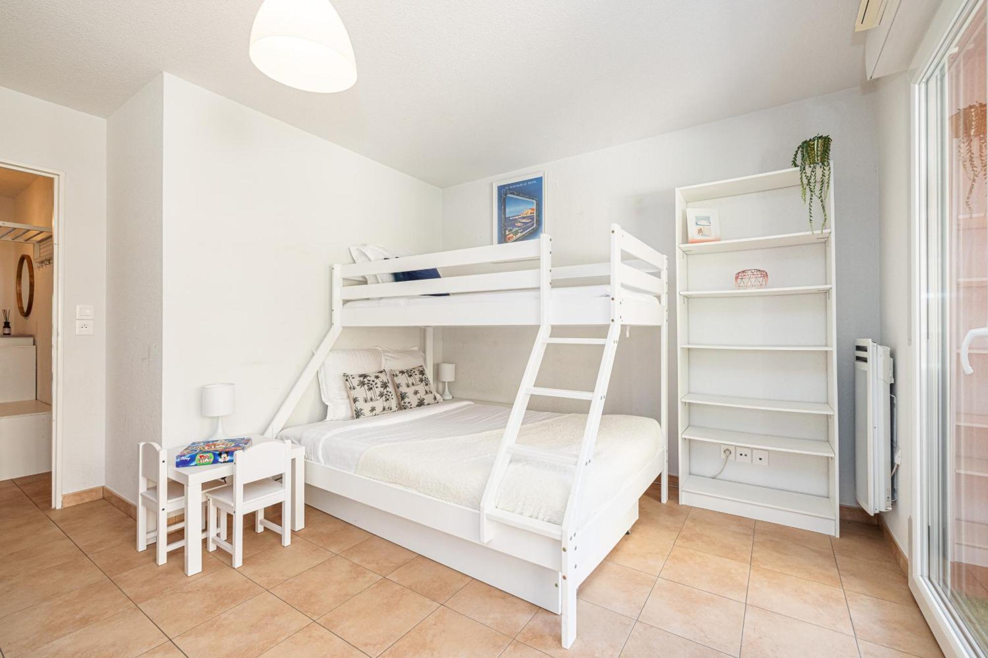 Intercontinental Superbe Appartement Avec Piscine Menton Exterior foto