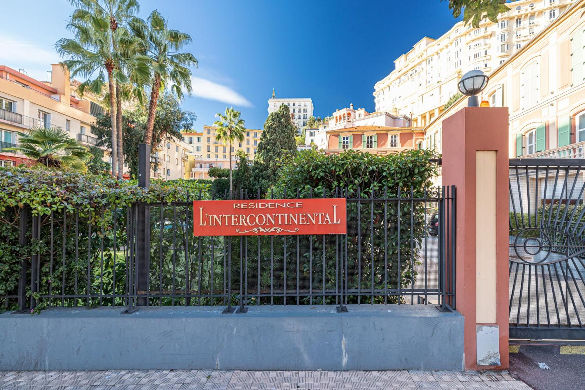 Intercontinental Superbe Appartement Avec Piscine Menton Exterior foto